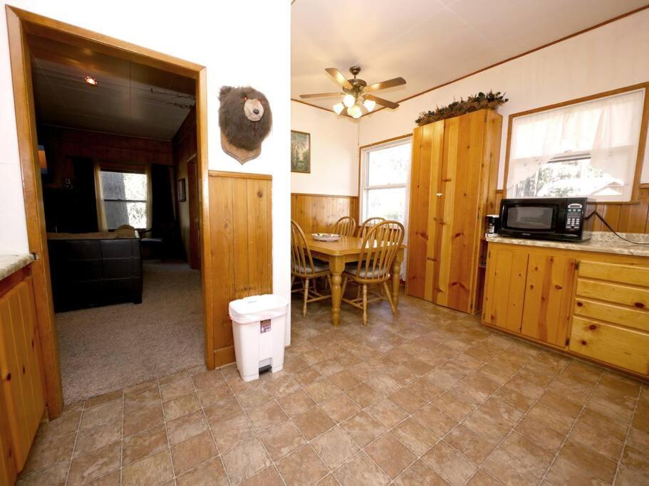 Green Cabin In Big Bear Lake 3 Bdr Pets Friendly Big Bear City Exterior photo